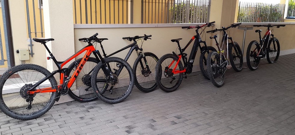 Raid nei camping del lago di Garda: rubate biciclette per un valore di circa 22mila euro